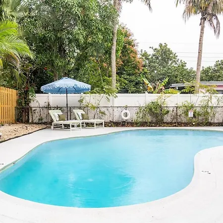 Central 3Bd Wpool And Covered Patio 10 Min To Fll